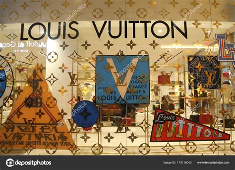 esposizione universale di parigi marchio louis vuitton|louis vuitton wikipedia.